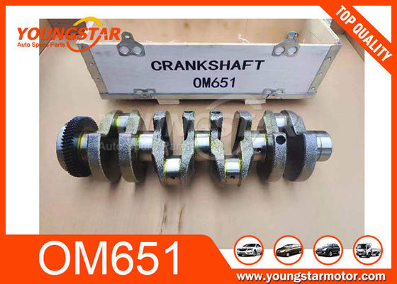 OM651 Sản xuất sắt tự động Crankshaft cho Mercedes-Benz 651 (4 COUNTERS và 8 COUTNERS)