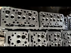 KUBOTA D1503 Đầu xi lanh động cơ OEM 1A013-03043 1A01303044